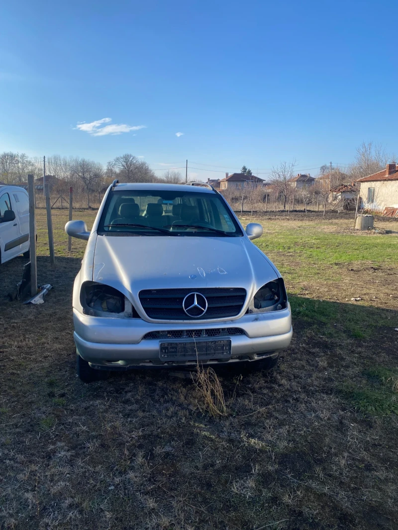 Mercedes-Benz ML 270 Cdi, снимка 1 - Автомобили и джипове - 48289280