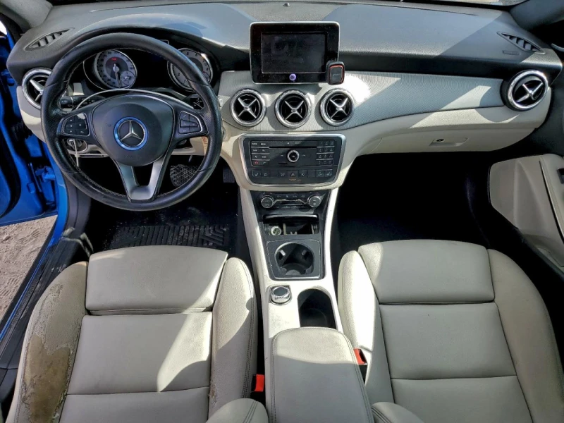 Mercedes-Benz GLA 250 4MATIC* ПЕРФЕКТНА* РЕАЛНИ КМ , снимка 7 - Автомобили и джипове - 52775909