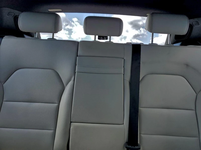 Mercedes-Benz GLA 250 4MATIC* ПЕРФЕКТНА* РЕАЛНИ КМ , снимка 9 - Автомобили и джипове - 52775909