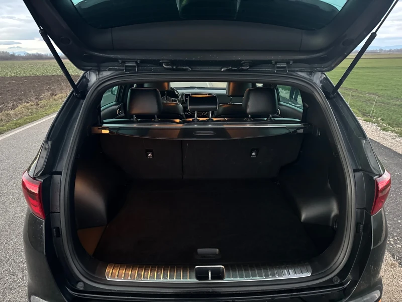 Kia Sportage 2.0 CRDi GT Line 2WD, снимка 10 - Автомобили и джипове - 53409904
