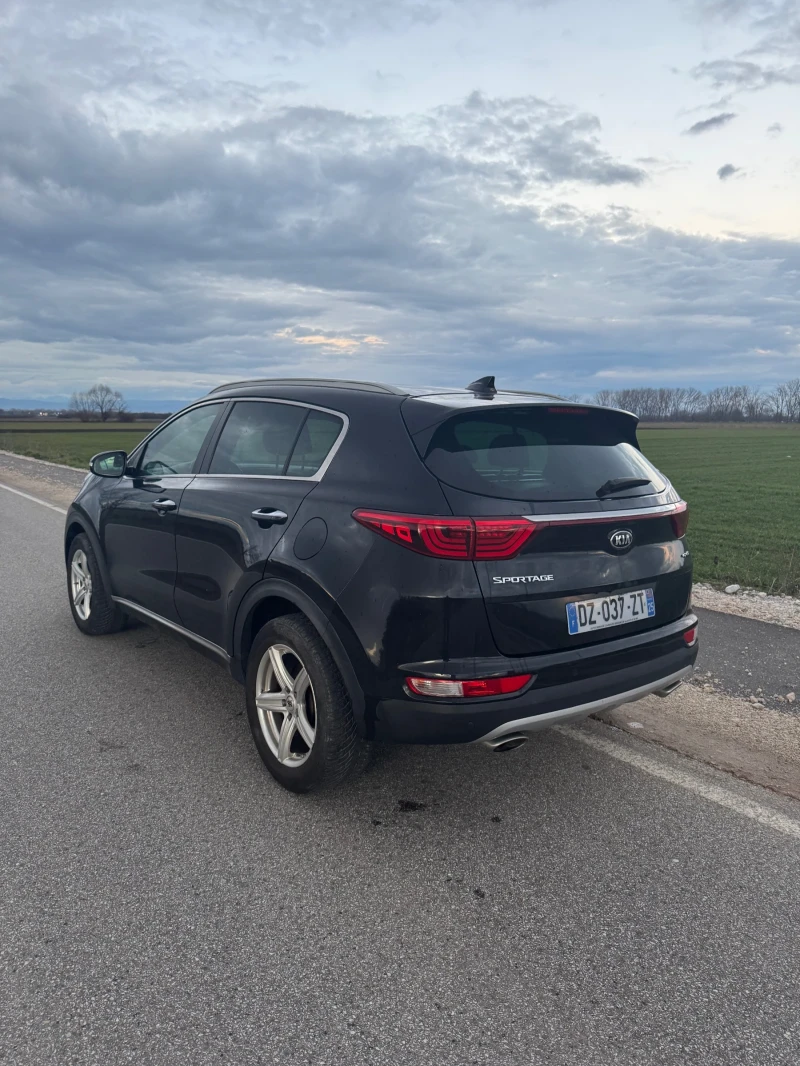 Kia Sportage 2.0 CRDi GT Line 2WD, снимка 4 - Автомобили и джипове - 53409904