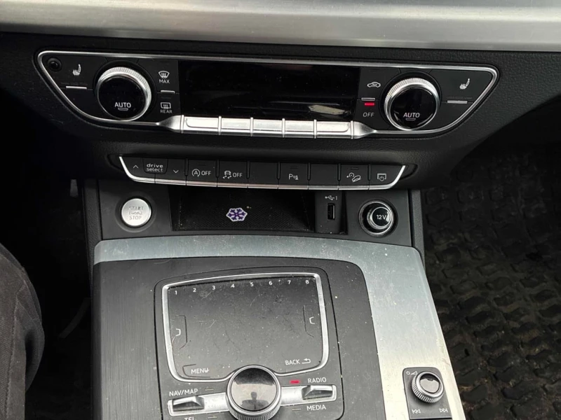 Audi Q5 * Progressiv * LED ФАР* ПАНОРАМА* ПОДГРЕВ* , снимка 14 - Автомобили и джипове - 53436248