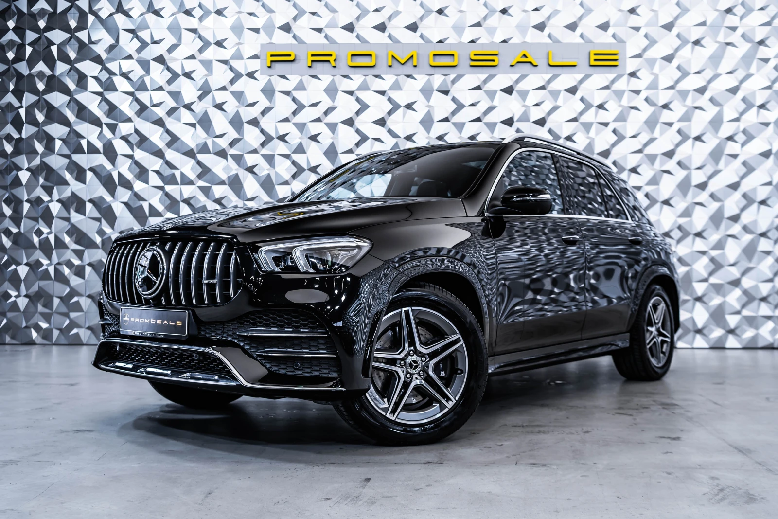 Mercedes-Benz GLE 350 d 4M AMG* Night* Pano* Burm, снимка 1