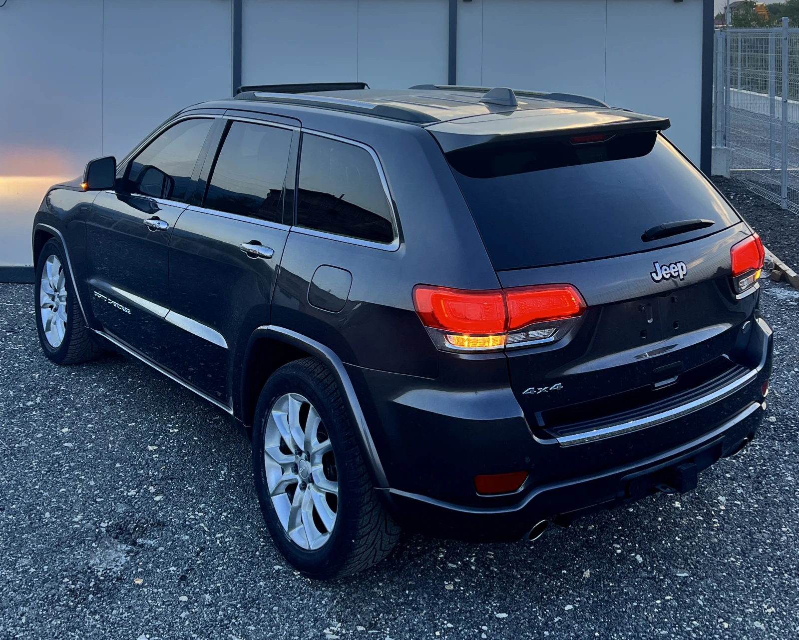 Jeep Grand cherokee Overland - изображение 5