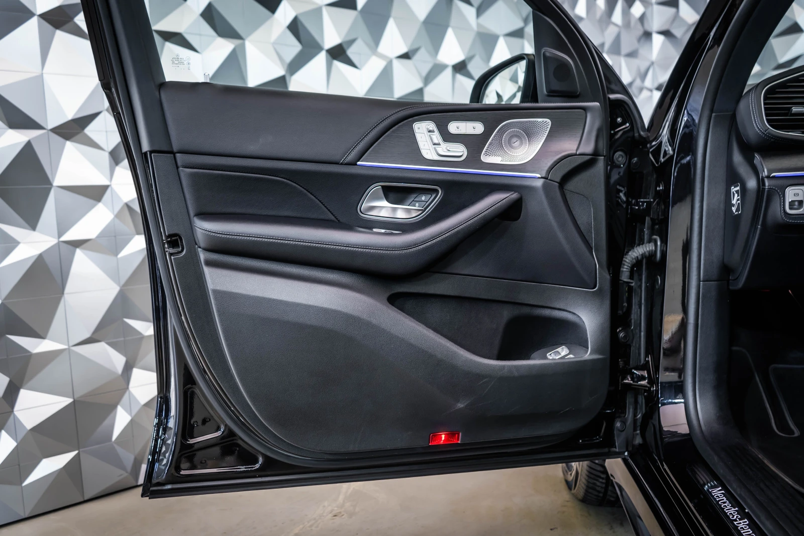 Mercedes-Benz GLE 350 d 4M AMG* Night* Pano* Burm | Mobile.bg   7