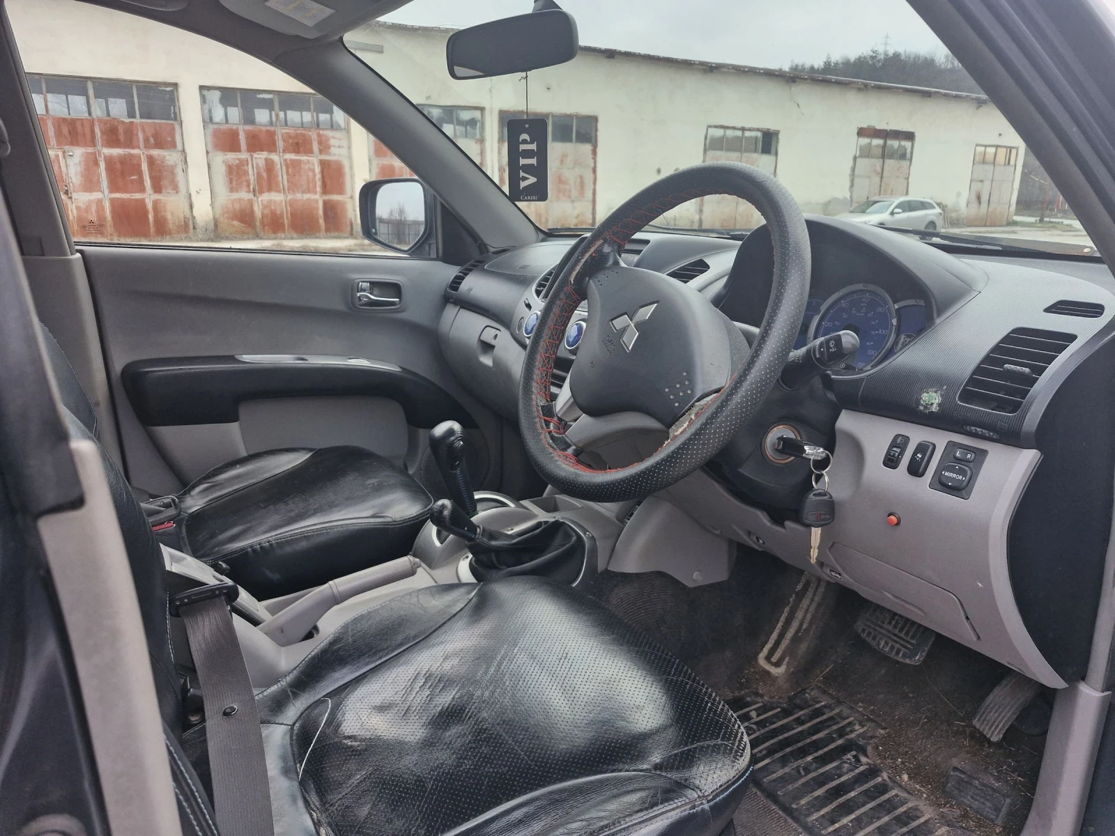 Mitsubishi L200 2.5 DI-D Elegance, снимка 4 - Автомобили и джипове - 53663978