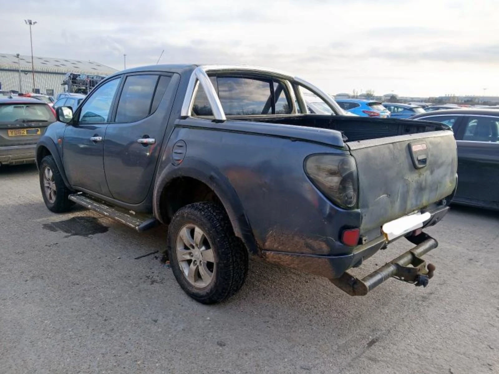 Mitsubishi L200 2.5 DI-D Elegance - изображение 4