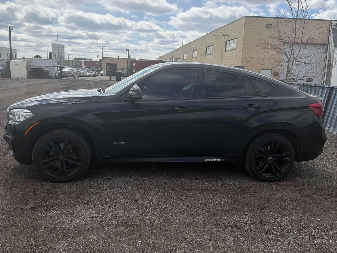 BMW X6 M SPORT xDrive35i/HEAD-UP DISPLAY/HARMAN KARDON, снимка 3 - Автомобили и джипове - 54011295