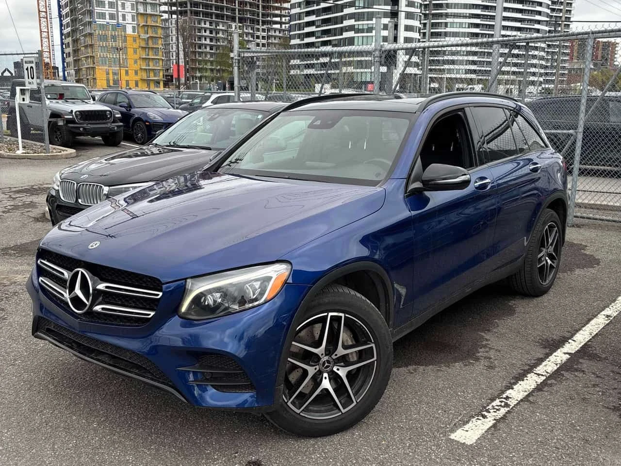 Mercedes-Benz GLC 300 * ПАНОРАМА * КАМЕРА * ПОДГРЕВИ