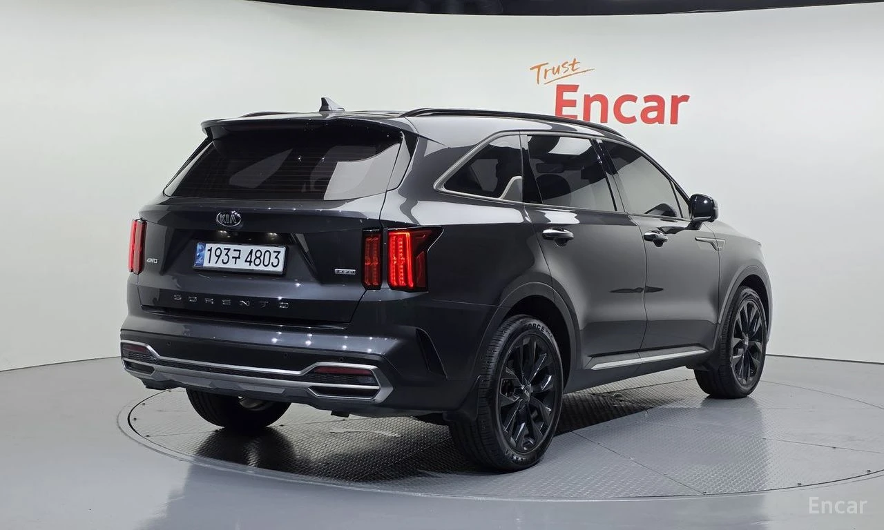 Kia Sorento 2.5 Turbo Gravity* 4x4* DISTRONIC* 360* ОБДУХВАНЕ , снимка 3 - Автомобили и джипове - 55250926