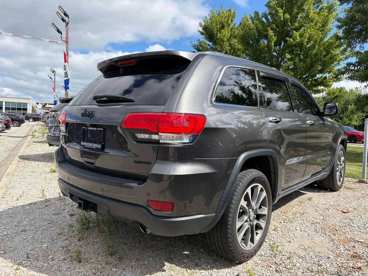 Jeep Grand cherokee Limited w/Luxury Group, Trailer Tow, 20" Wheel, снимка 3 - Автомобили и джипове - 55788440