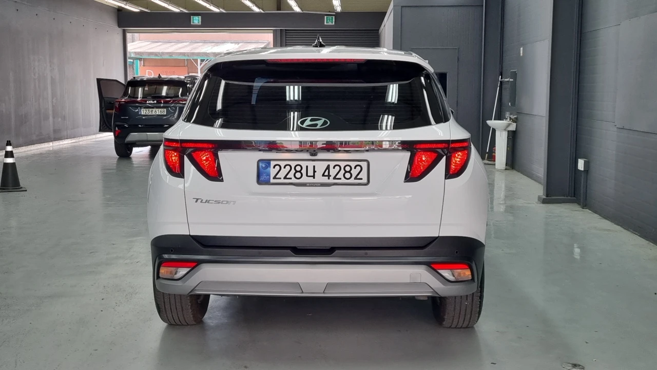 Hyundai Tucson 1.6 Turbo 2Wd Modern, снимка 4 - Автомобили и джипове - 55886518