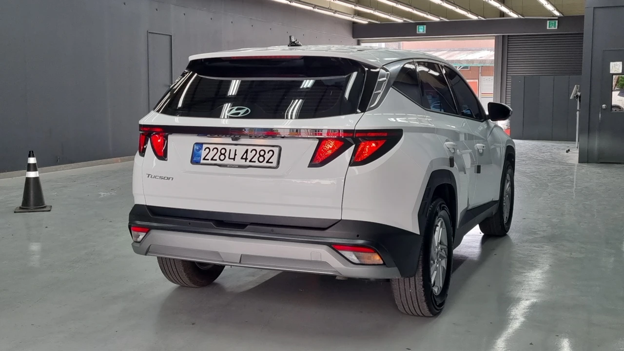 Hyundai Tucson 1.6 Turbo 2Wd Modern, снимка 2 - Автомобили и джипове - 55886518