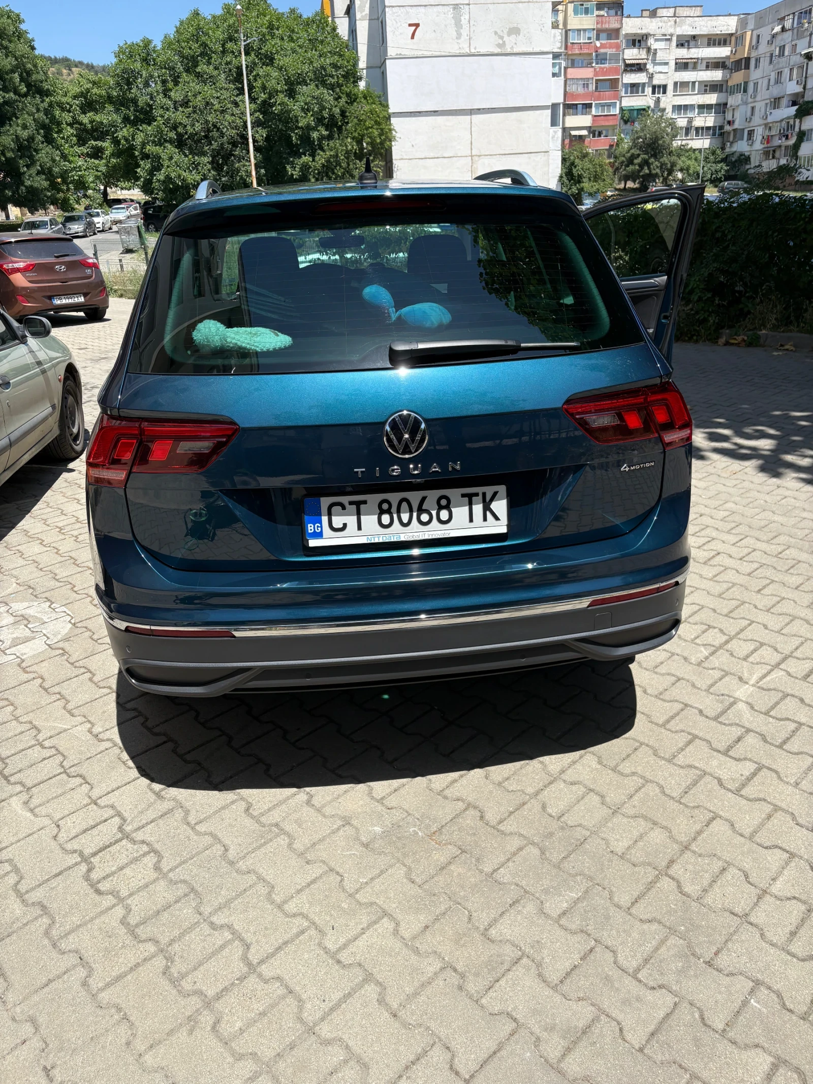 VW Tiguan, снимка 7 - Автомобили и джипове - 56114042