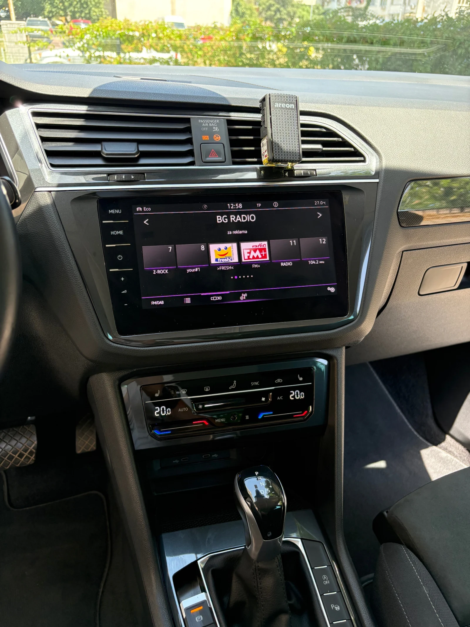 VW Tiguan, снимка 9 - Автомобили и джипове - 56114042