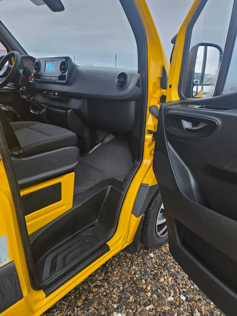 Mercedes-Benz Sprinter 311, снимка 9 - Бусове и автобуси - 53275869