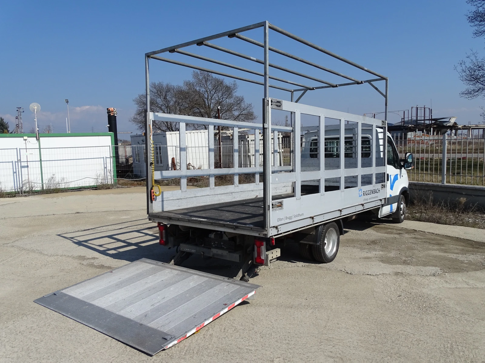 Iveco 35c17 КЛИМАТИК, снимка 11 - Бусове и автобуси - 53735443