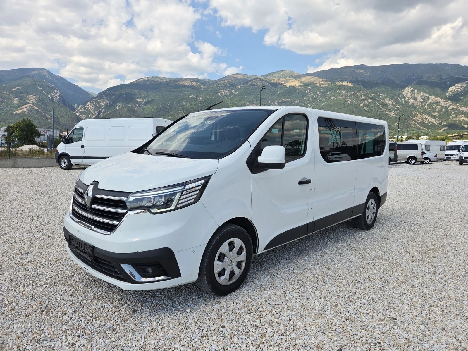 Renault Trafic Maxxi 2.0 dci