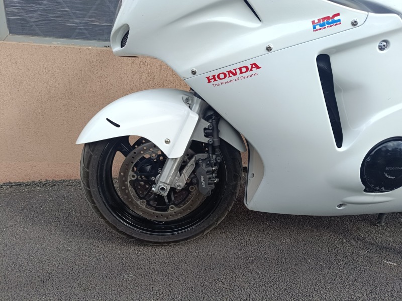 Honda Cbr 1100XX , снимка 15 - Мотоциклети и мототехника - 45368345