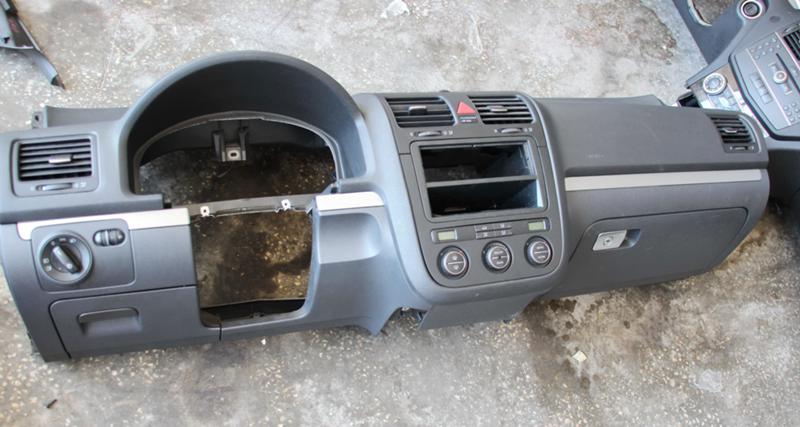 Интериор и аксесоари за VW Golf, снимка 1 - Части - 46033100