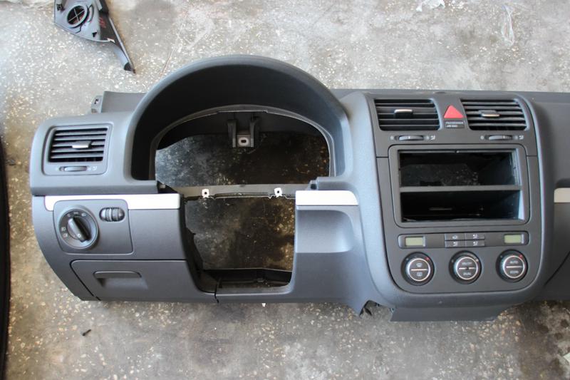 Интериор и аксесоари за VW Golf, снимка 3 - Части - 46033100