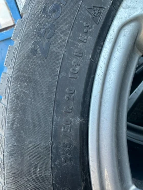 Гуми Зимни 255/50R20, снимка 4