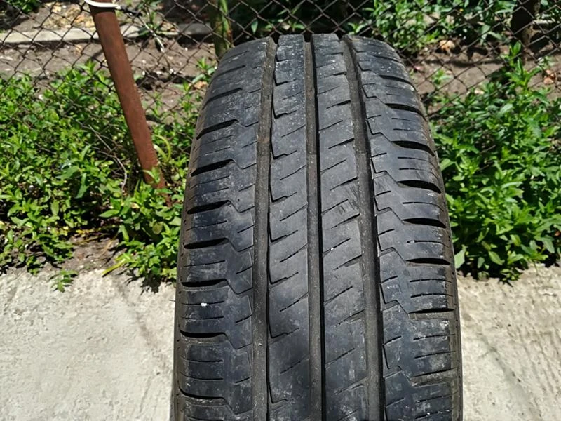 Гуми Летни 215/70R15, снимка 1 - Гуми и джанти - 21692227