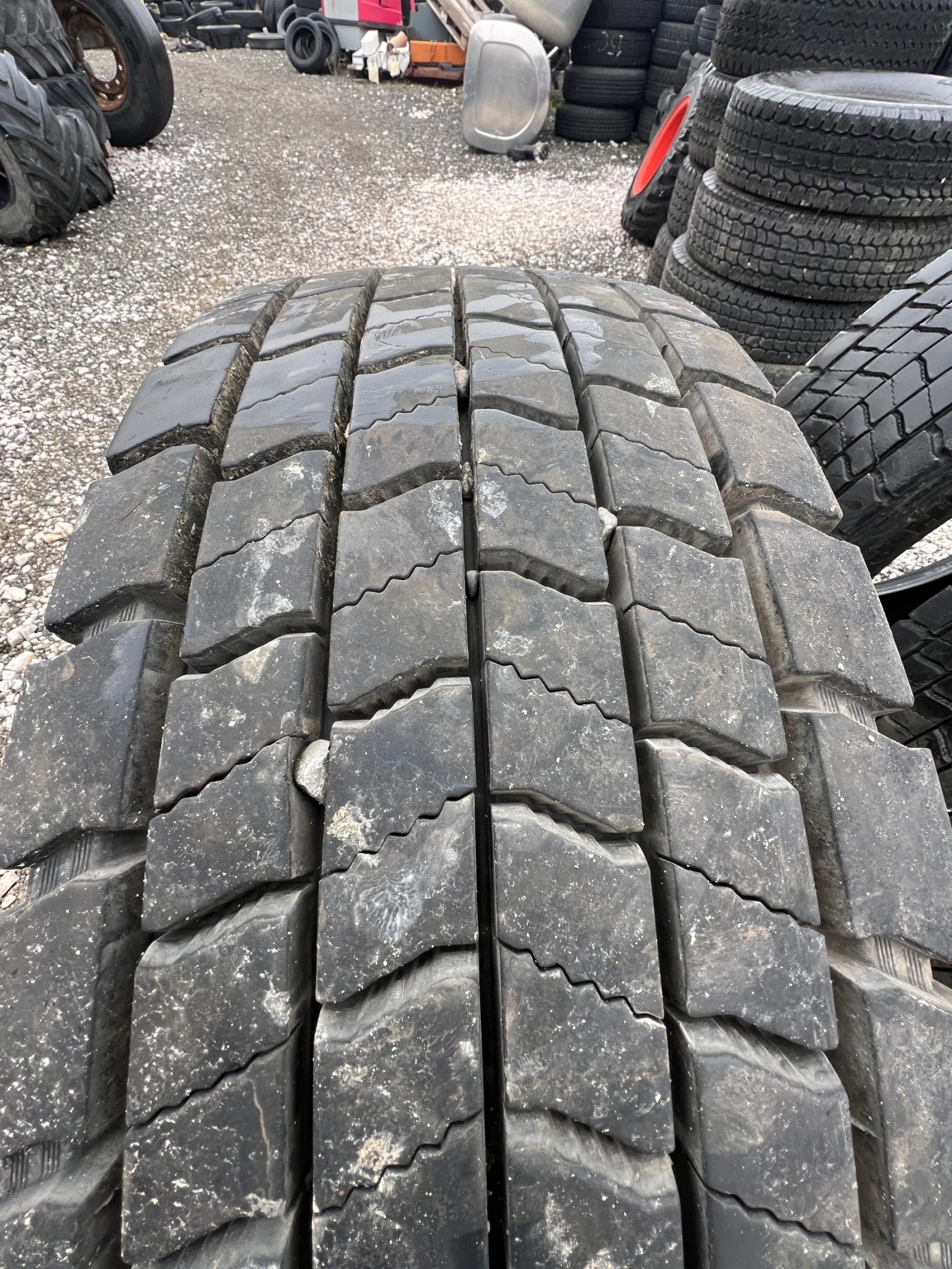���� 275/70R22.5 | Mobile.bg � ����������� 4
