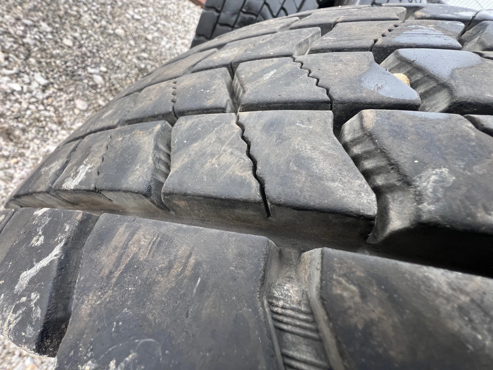 ���� 275/70R22.5 | Mobile.bg � ����������� 8