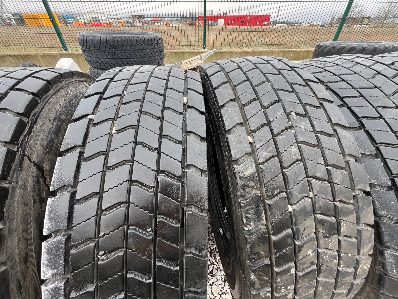 ���� 275/70R22.5 | Mobile.bg � ����������� 11
