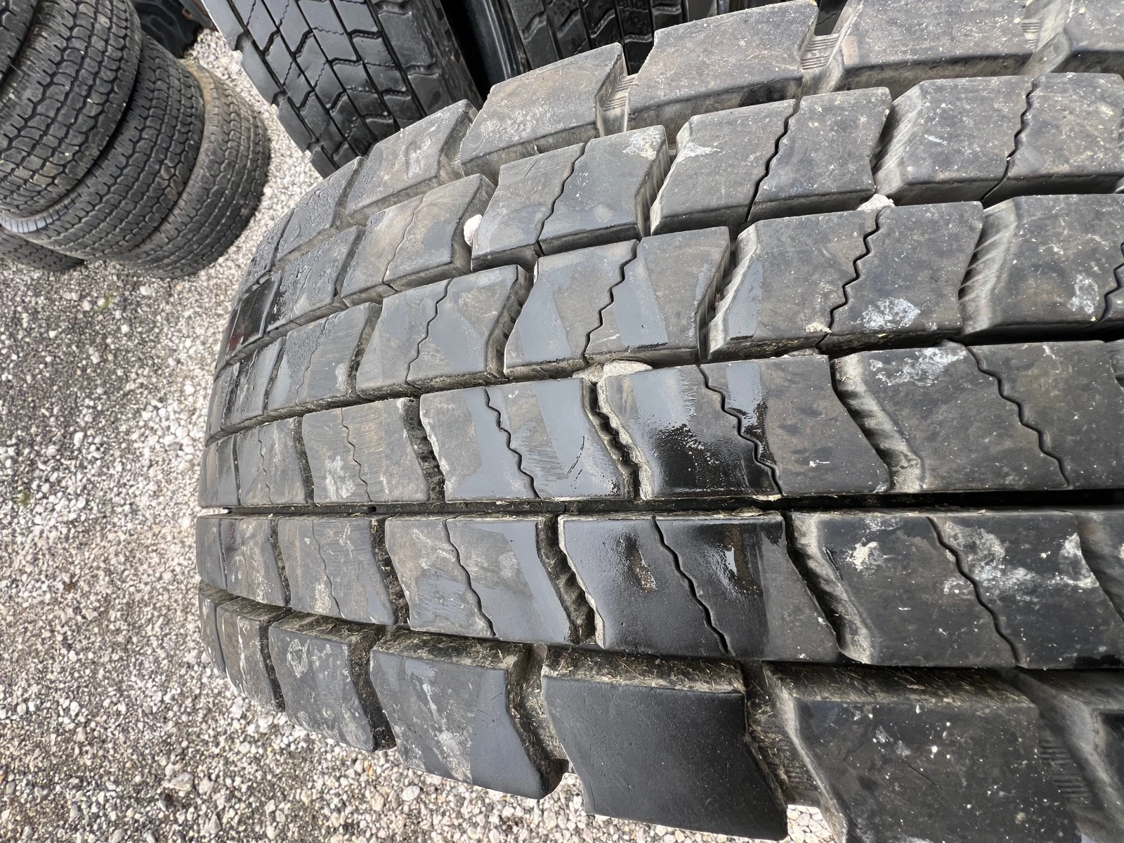 ���� 275/70R22.5 | Mobile.bg � ����������� 9