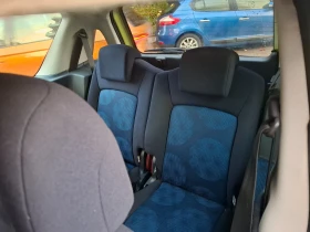     Peugeot 1007  
