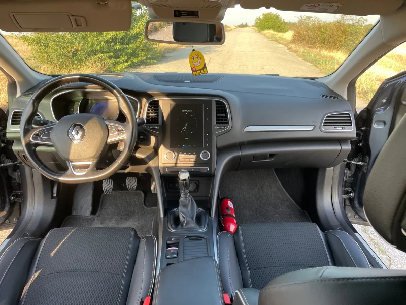 Renault Megane 1.5DCI* 6SK* LED* NAVI* HEAD UP* , снимка 10 - Автомобили и джипове - 47250182