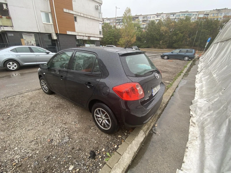 Toyota Auris 1.33 VVT-i, снимка 7 - Автомобили и джипове - 47203219