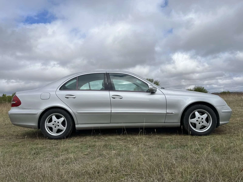 Mercedes-Benz E 240 4MATIC ГАЗ, снимка 2 - Автомобили и джипове - 47239539