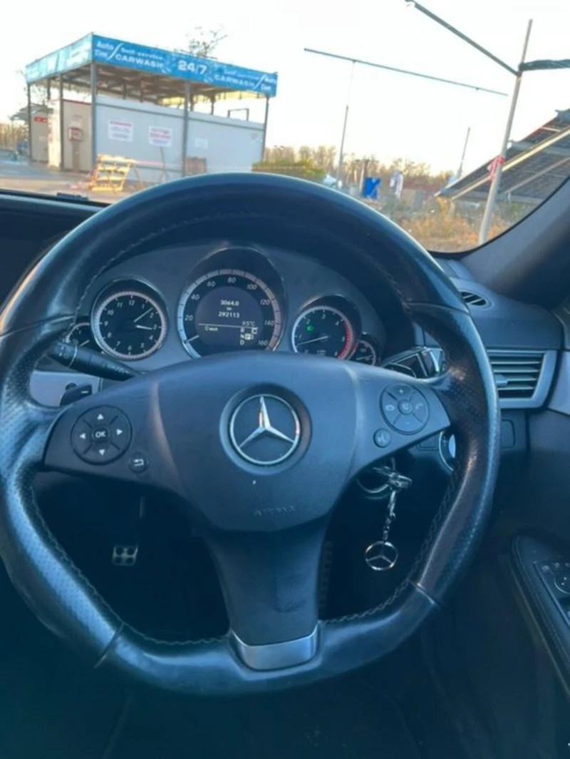 Mercedes-Benz E 350, снимка 13 - Автомобили и джипове - 48092939