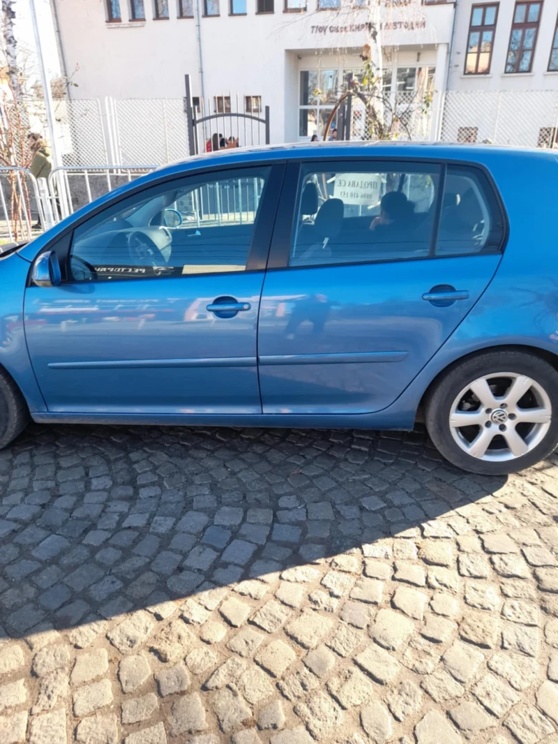 VW Golf, снимка 1 - Автомобили и джипове - 48428657