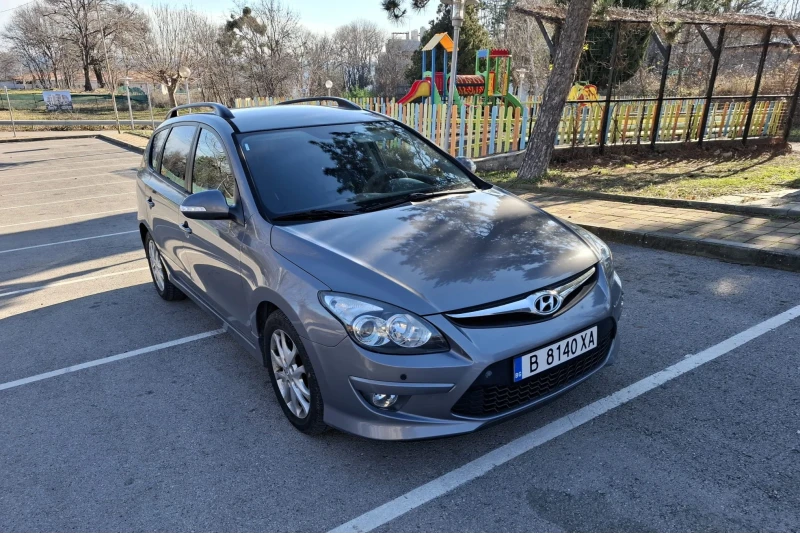 Hyundai I30 1.6 crdi 90hp., снимка 3 - Автомобили и джипове - 48505085