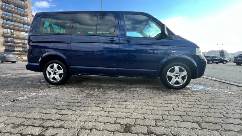 VW Multivan 4 motion, снимка 2 - Автомобили и джипове - 48797207