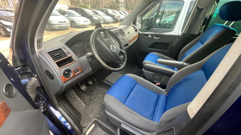 VW Multivan 4 motion, снимка 15 - Автомобили и джипове - 48797207