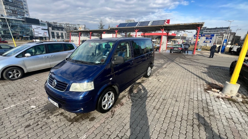 VW Multivan 4 motion, снимка 11 - Автомобили и джипове - 48797207