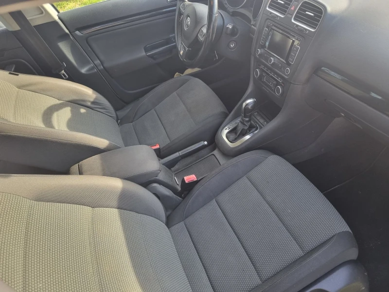 VW Golf 1.6  TDI, снимка 9 - Автомобили и джипове - 51725351