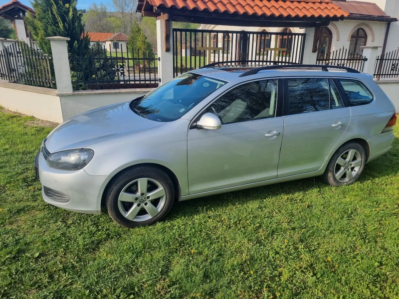 VW Golf 1.6  TDI, снимка 4 - Автомобили и джипове - 51725351