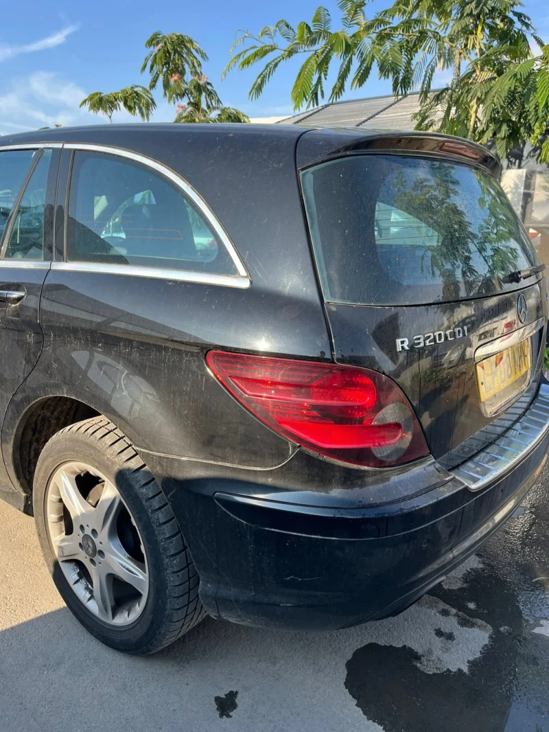 Mercedes-Benz R 320, снимка 7 - Автомобили и джипове - 51904965