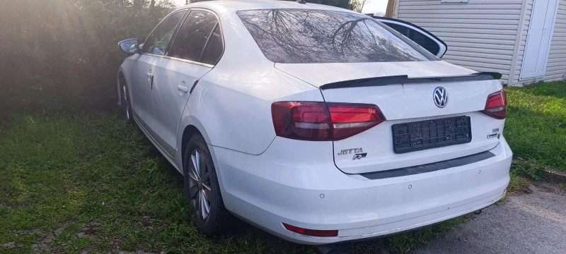 VW Jetta 2.0 TDI Bluemotion