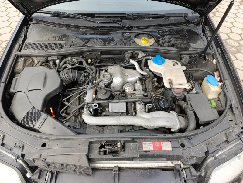 Audi A6 2.5 TDI Quattro Facelift, снимка 12 - Автомобили и джипове - 52367854