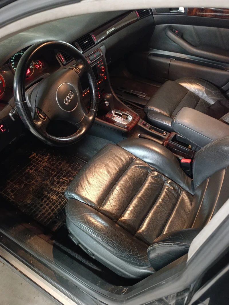 Audi A6 2.5 TDI Quattro Facelift, снимка 8 - Автомобили и джипове - 52367854