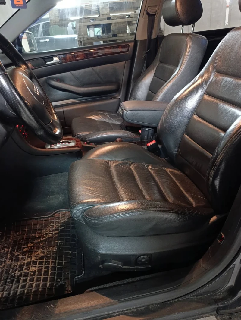 Audi A6 2.5 TDI Quattro Facelift, снимка 12 - Автомобили и джипове - 52367854