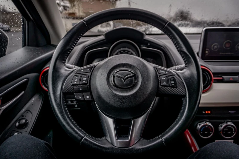 Mazda 2, снимка 10 - Автомобили и джипове - 53274504