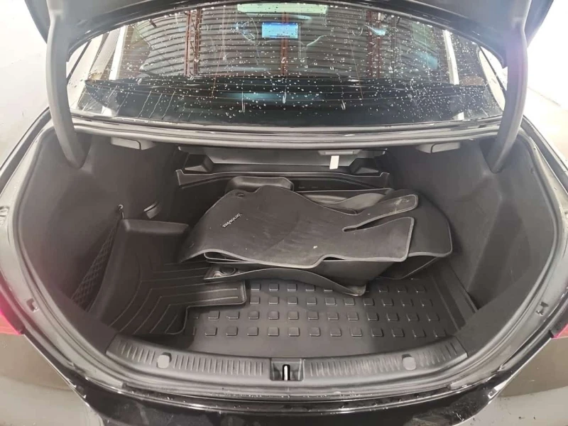 Mercedes-Benz E 350 * CARFAX * ЦЕНА ДО БГ, снимка 15 - Автомобили и джипове - 53524240